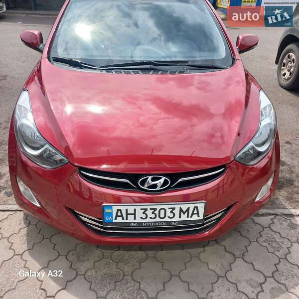 Hyundai Elantra 2013