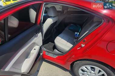 Седан Hyundai Elantra 2016 в 