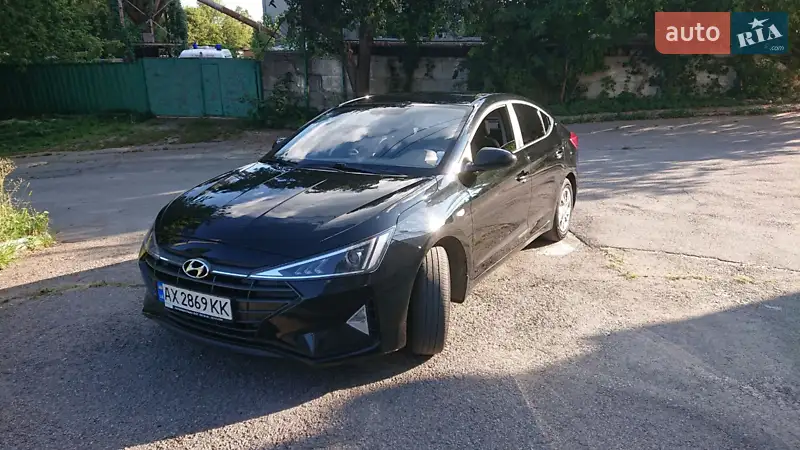Hyundai Elantra