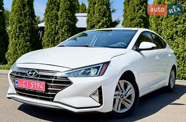 Седан Hyundai Elantra 2019 в Киеве