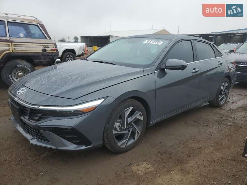 Hyundai Elantra 2024