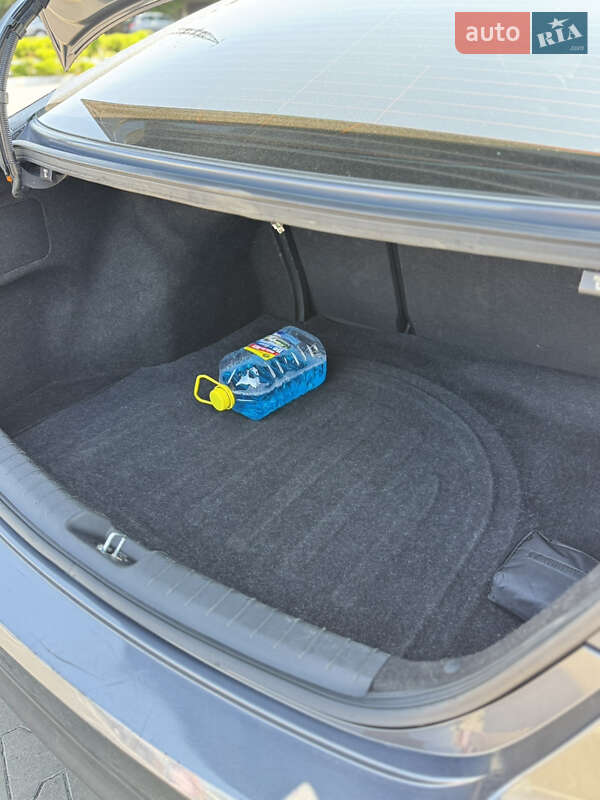 Седан Hyundai Elantra 2018 в Одессе