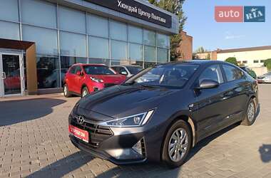 Седан Hyundai Elantra 2019 в Полтаве