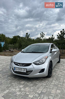 Седан Hyundai Elantra 2013 в 