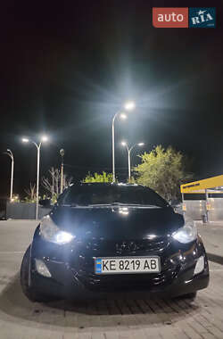 Hyundai Elantra 2013