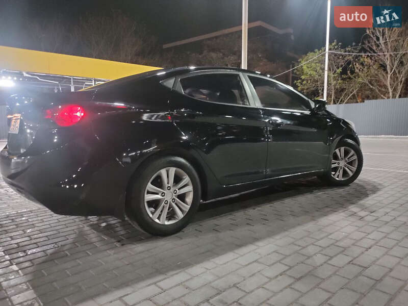 Седан Hyundai Elantra 2013 в Дніпрі