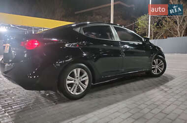 Седан Hyundai Elantra 2013 в 
