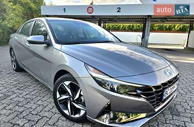 Седан Hyundai Elantra 2023 в Львове