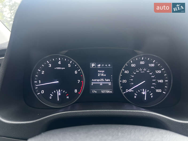 Седан Hyundai Elantra 2017 в Ивано-Франковске