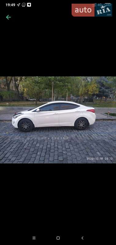 Седан Hyundai Elantra 2013 в Киеве
