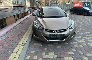 Седан Hyundai Elantra 2013 в 