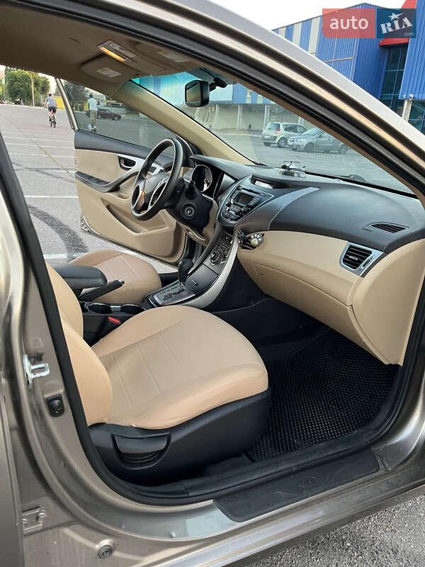 Седан Hyundai Elantra 2013 в Кременчуге фото 10 Седан Hyundai Elantra 2013 в Кременчуге
