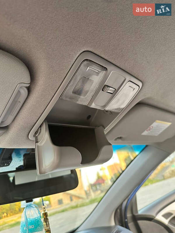 Седан Hyundai Elantra 2012 в Тернополе