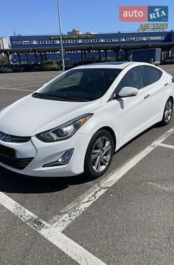 Седан Hyundai Elantra 2014 в Киеве