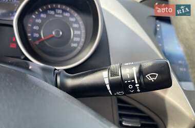 Седан Hyundai Elantra 2011 в 