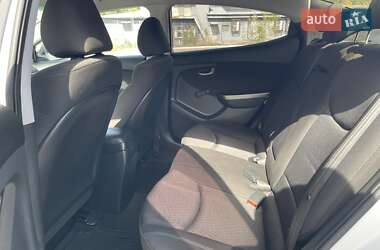 Седан Hyundai Elantra 2011 в 