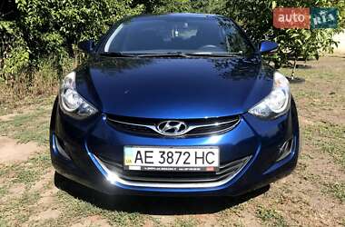 Седан Hyundai Elantra 2013 в 