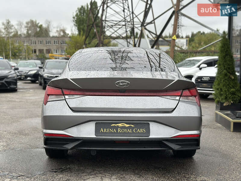 Седан Hyundai Elantra 2021 в Харкові
