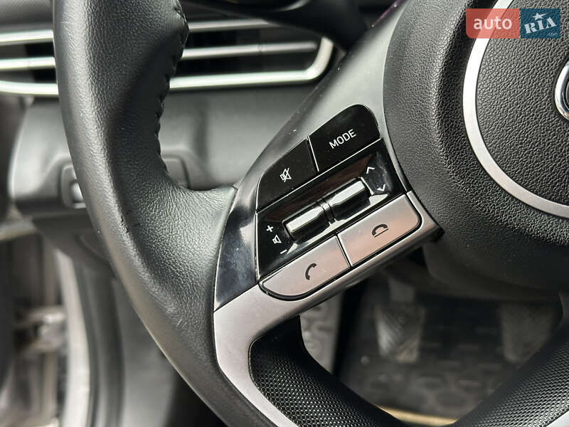 Седан Hyundai Elantra 2021 в Харкові