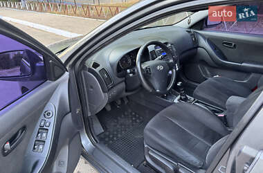 Седан Hyundai Elantra 2008 в 