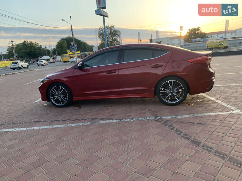 Седан Hyundai Elantra 2017 в Одессе
