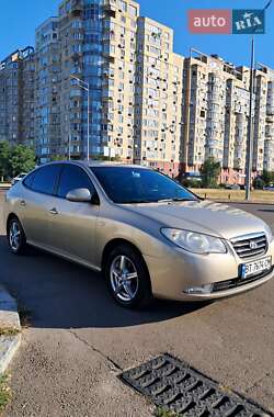 Седан Hyundai Elantra 2008 в Києві