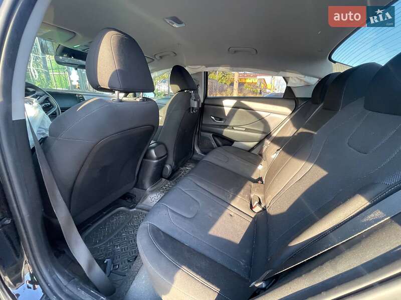 Седан Hyundai Elantra 2021 в Киеве фото 18 Седан Hyundai Elantra 2021 в Киеве