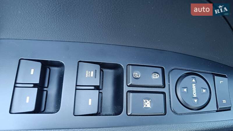 Хэтчбек Hyundai Elantra 2017 в Киеве