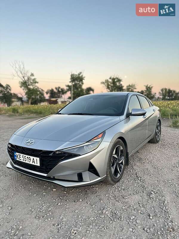 Hyundai Elantra 2020