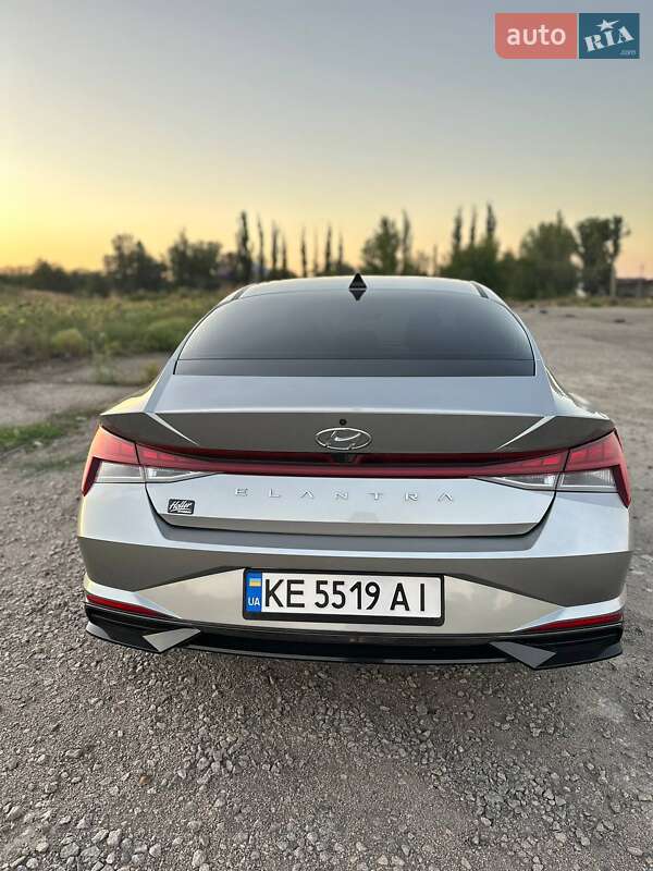 Седан Hyundai Elantra 2020 в Кривом Роге