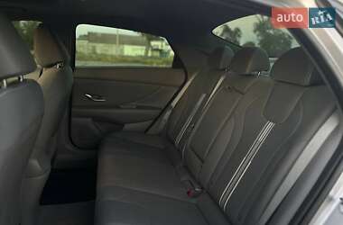 Седан Hyundai Elantra 2020 в Кривом Роге