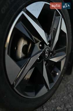 Седан Hyundai Elantra 2020 в Кривом Роге