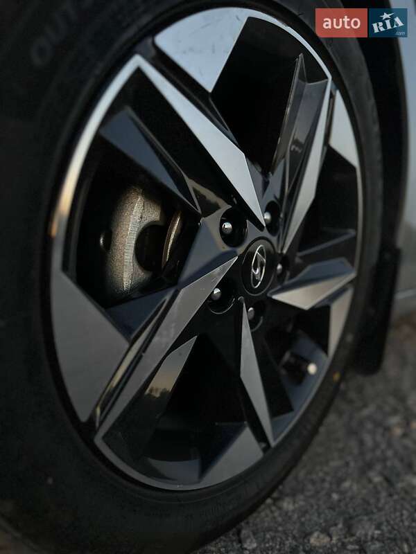 Седан Hyundai Elantra 2020 в Кривом Роге