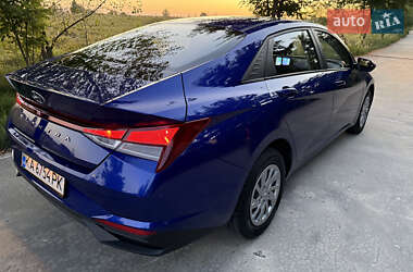 Седан Hyundai Elantra 2021 в 
