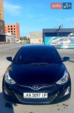Седан Hyundai Elantra 2015 в Нетішині