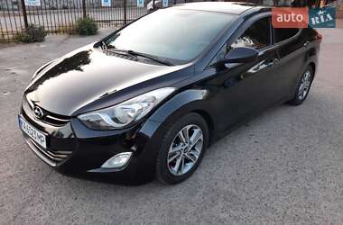 Седан Hyundai Elantra 2014 в Києві