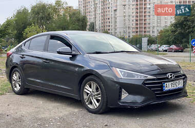 Седан Hyundai Elantra 2019 в Киеве