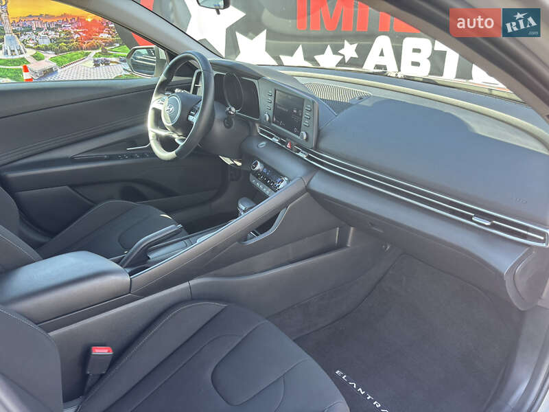 Седан Hyundai Elantra 2021 в Киеве