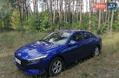 Hyundai Elantra 2021