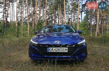 Седан Hyundai Elantra 2021 в 