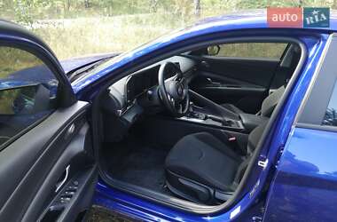 Седан Hyundai Elantra 2021 в 