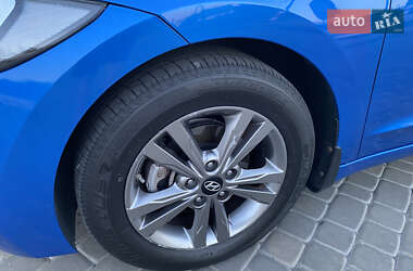 Седан Hyundai Elantra 2016 в 
