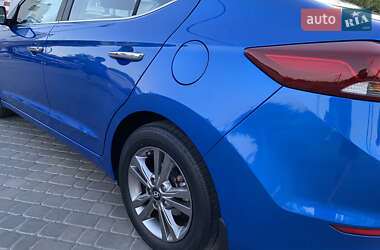 Седан Hyundai Elantra 2016 в 