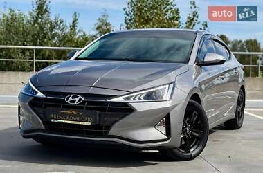 Седан Hyundai Elantra 2020 в 