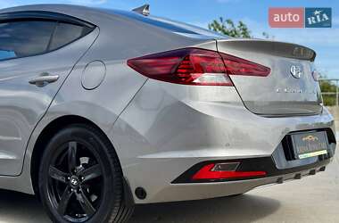 Седан Hyundai Elantra 2020 в 