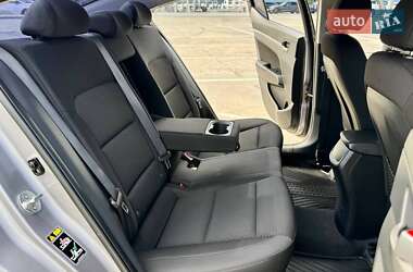 Седан Hyundai Elantra 2020 в 