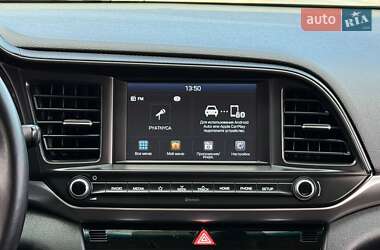 Седан Hyundai Elantra 2020 в 