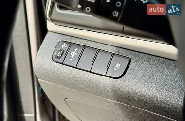Седан Hyundai Elantra 2020 в 