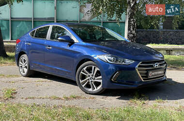 Седан Hyundai Elantra 2016 в Киеве