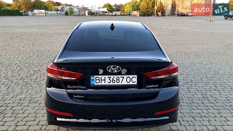 Седан Hyundai Elantra 2016 в Одессе